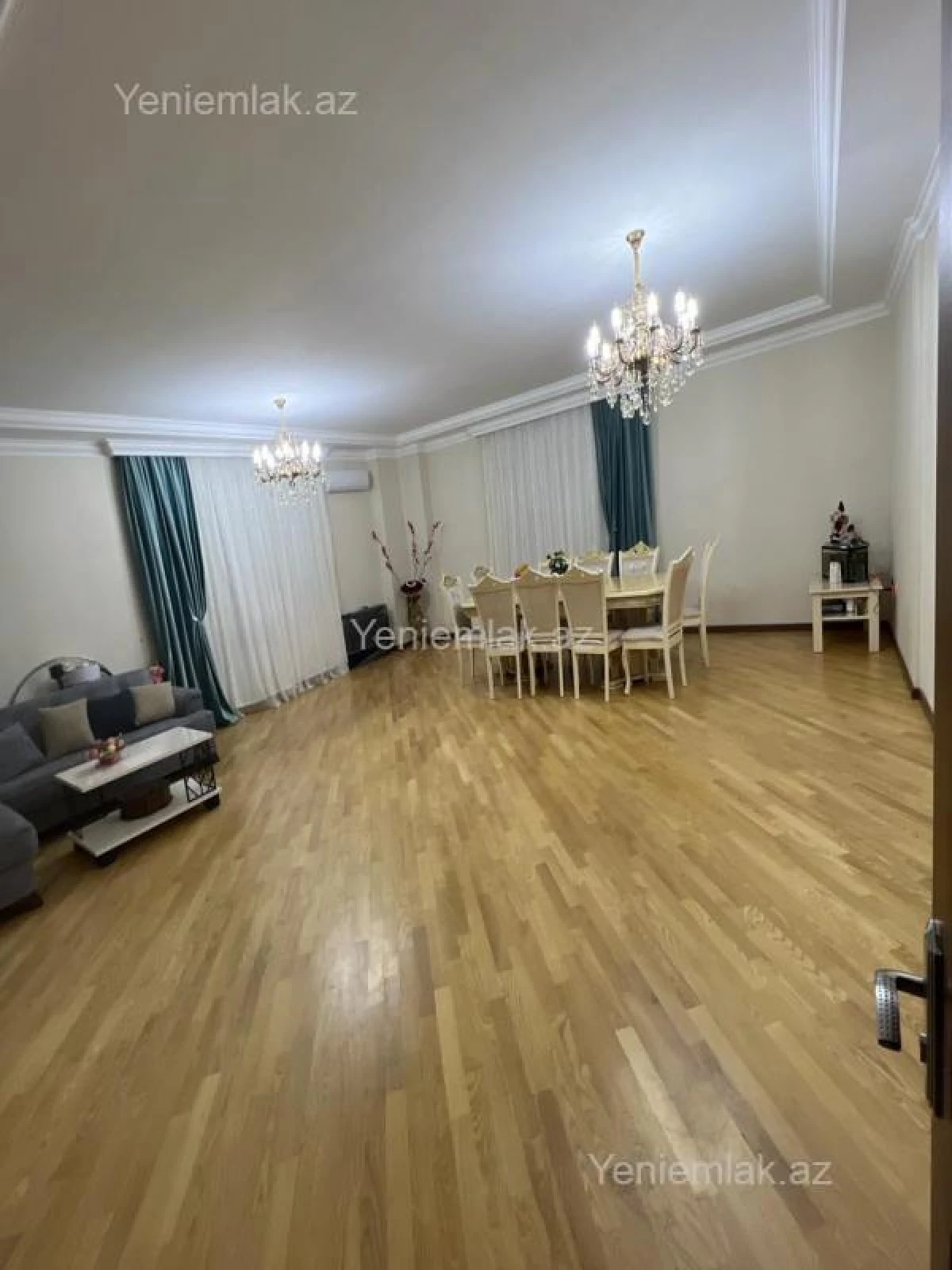 Satılır 3 otaqlı yeni tikili 160 m²