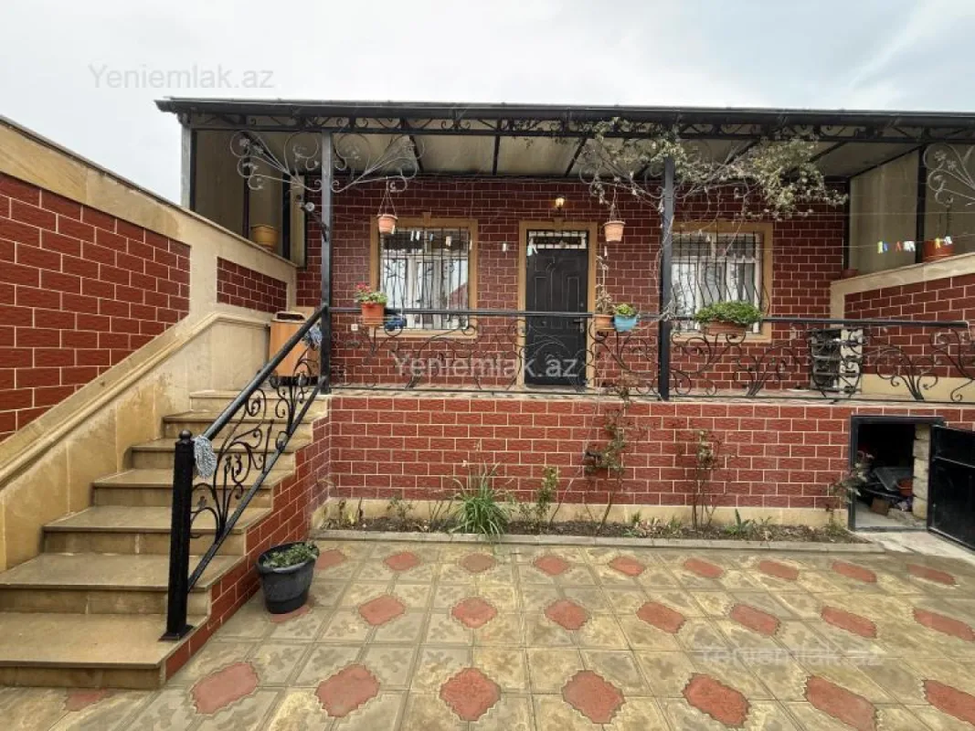 Satılır 3 otaqlı həyət evi 80 m²