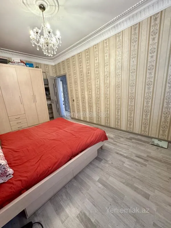 Satılır 3 otaqlı köhnə tikili 85 m²