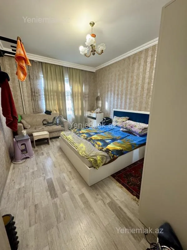 Satılır 3 otaqlı köhnə tikili 85 m²