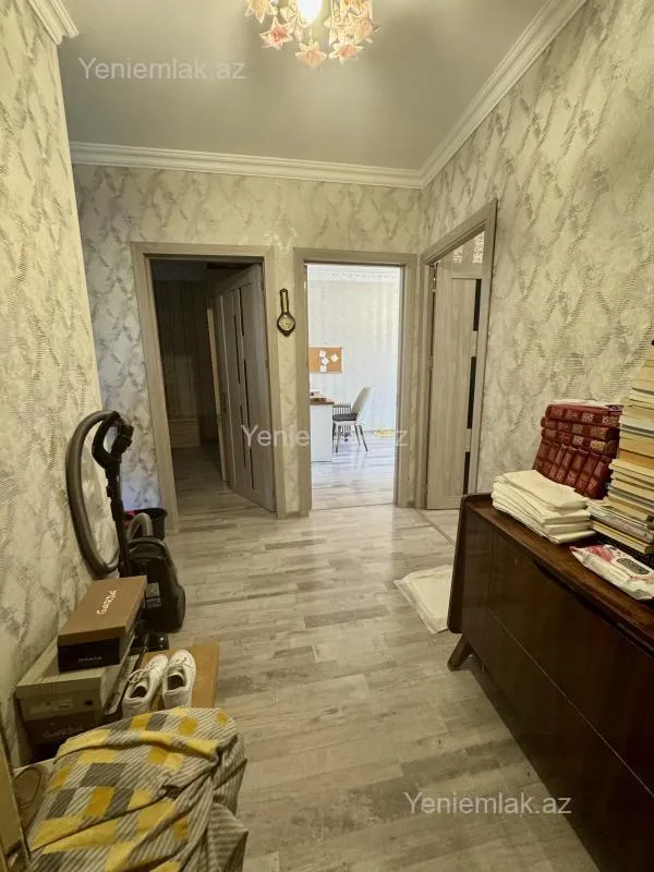 Satılır 3 otaqlı köhnə tikili 85 m²