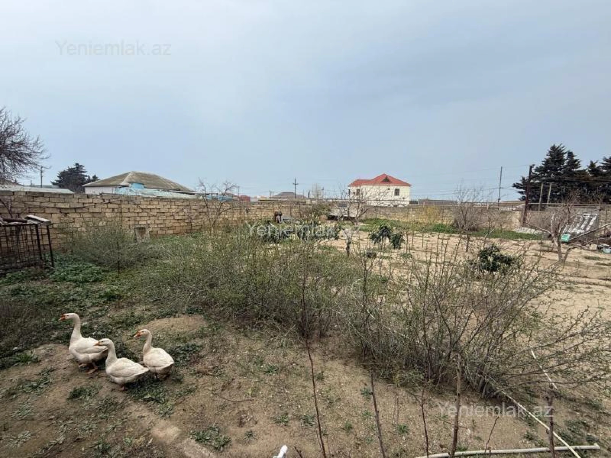 Satılır 5 otaqlı həyət evi 200 m²