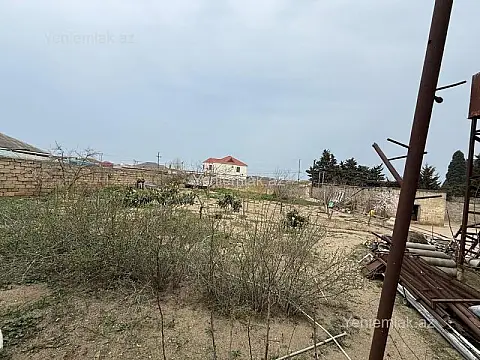 Satılır 5 otaqlı həyət evi 200 m²