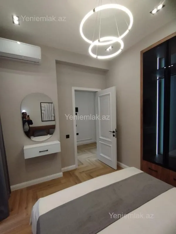 Satılır 2 otaqlı yeni tikili 60 m²