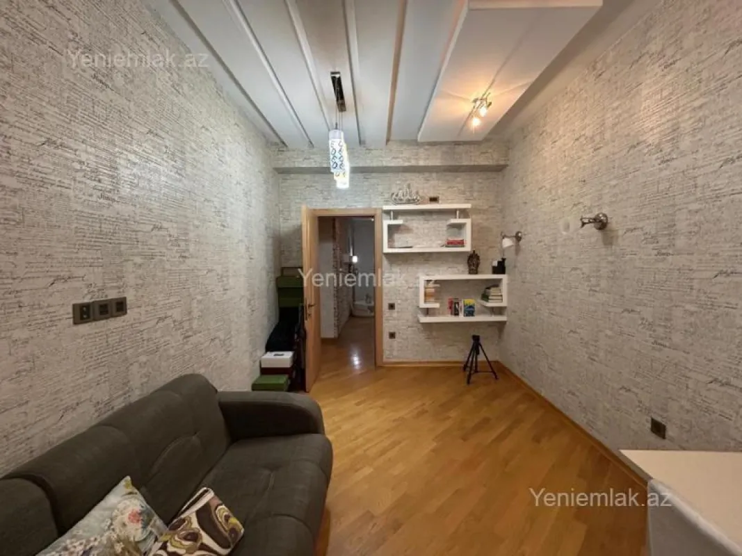 Satılır 5 otaqlı yeni tikili 205 m²
