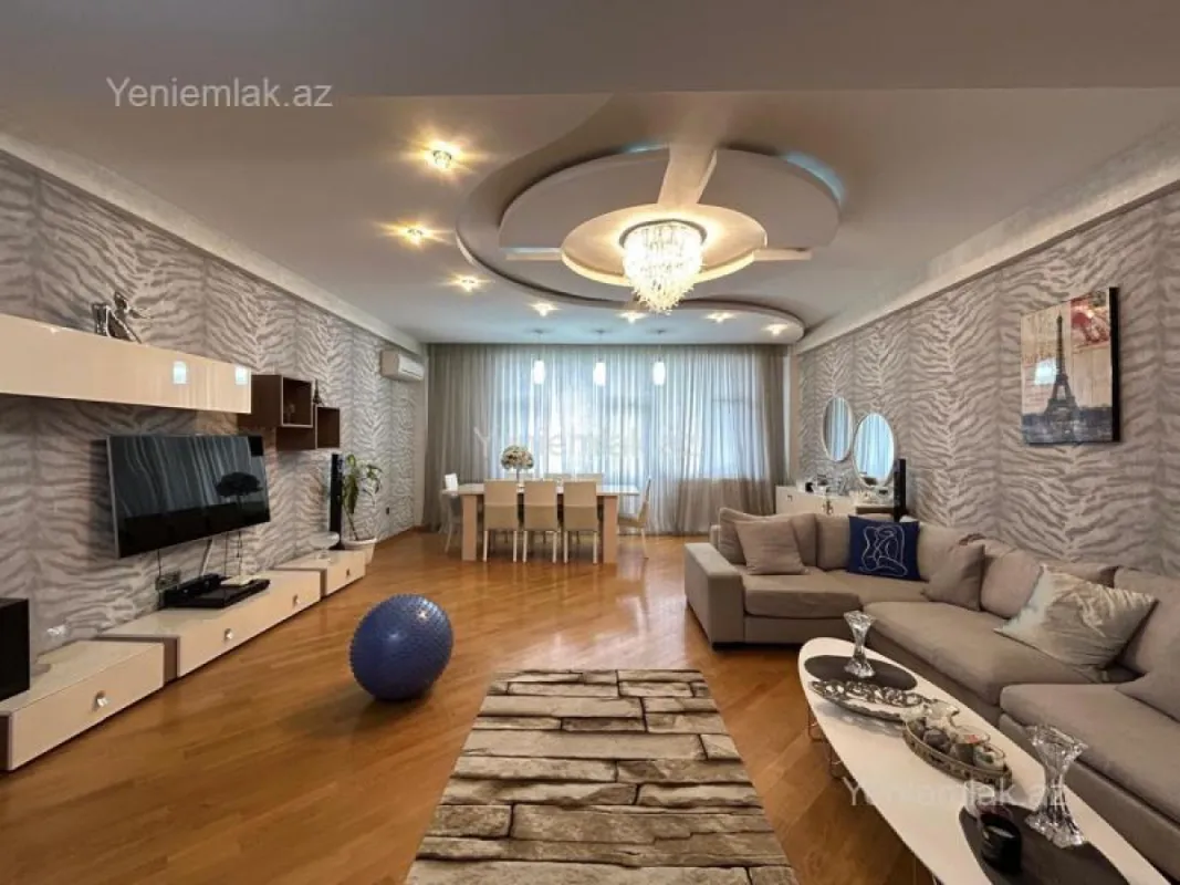 Satılır 5 otaqlı yeni tikili 205 m²