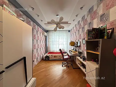 Satılır 5 otaqlı yeni tikili 205 m²