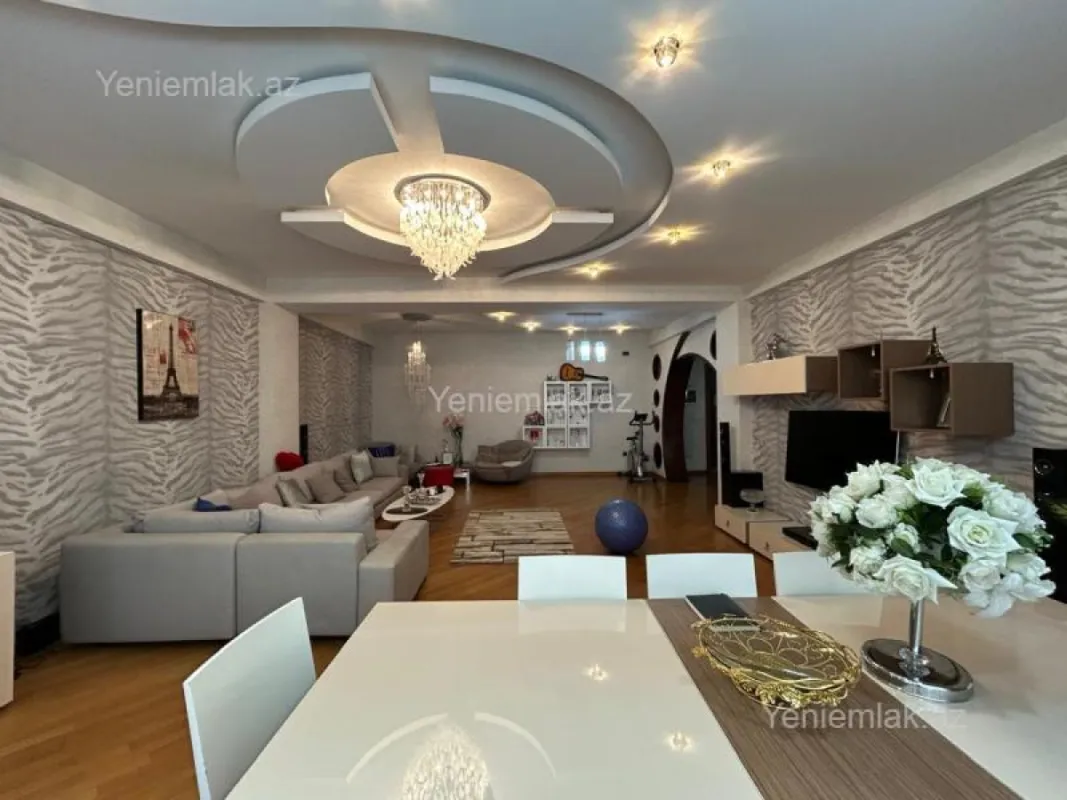 Satılır 5 otaqlı yeni tikili 205 m²