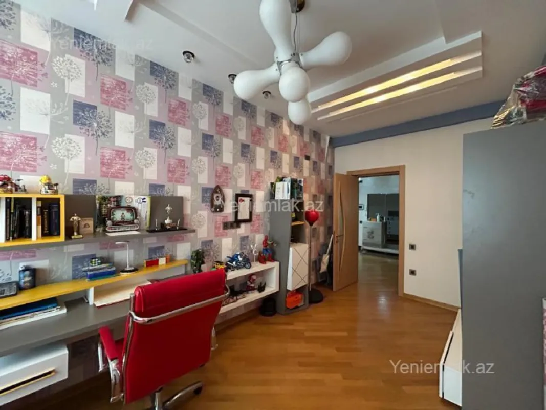 Satılır 5 otaqlı yeni tikili 205 m²
