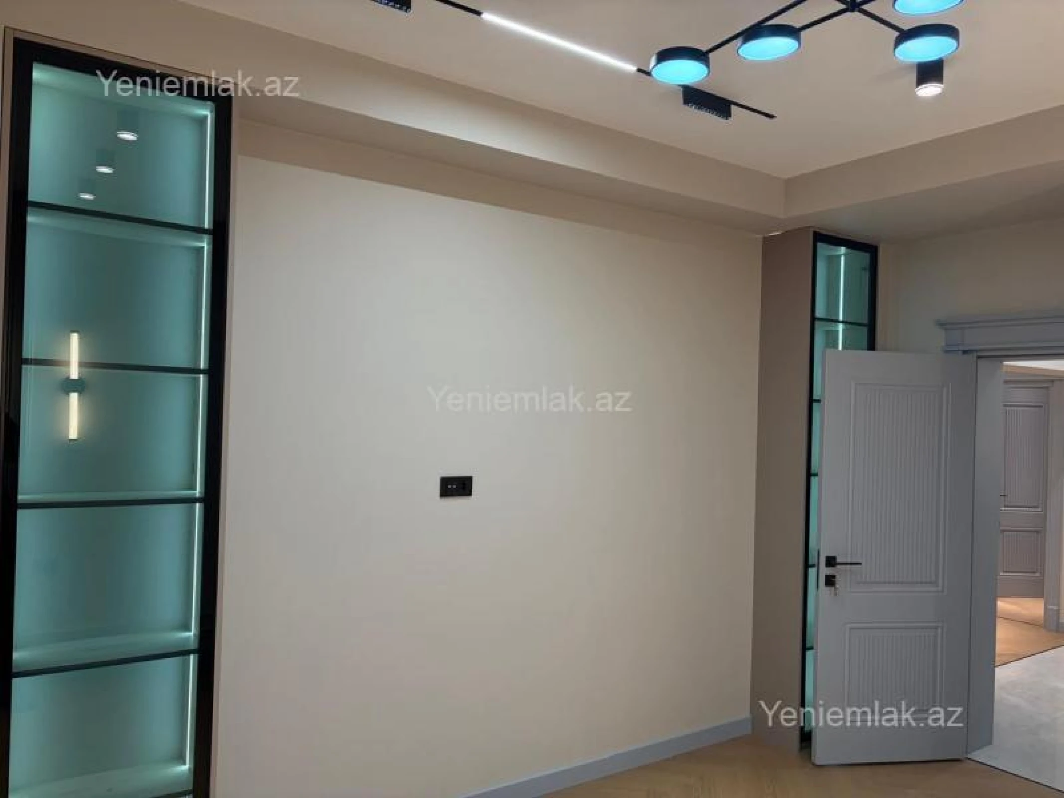 Satılır 4 otaqlı yeni tikili 117 m²