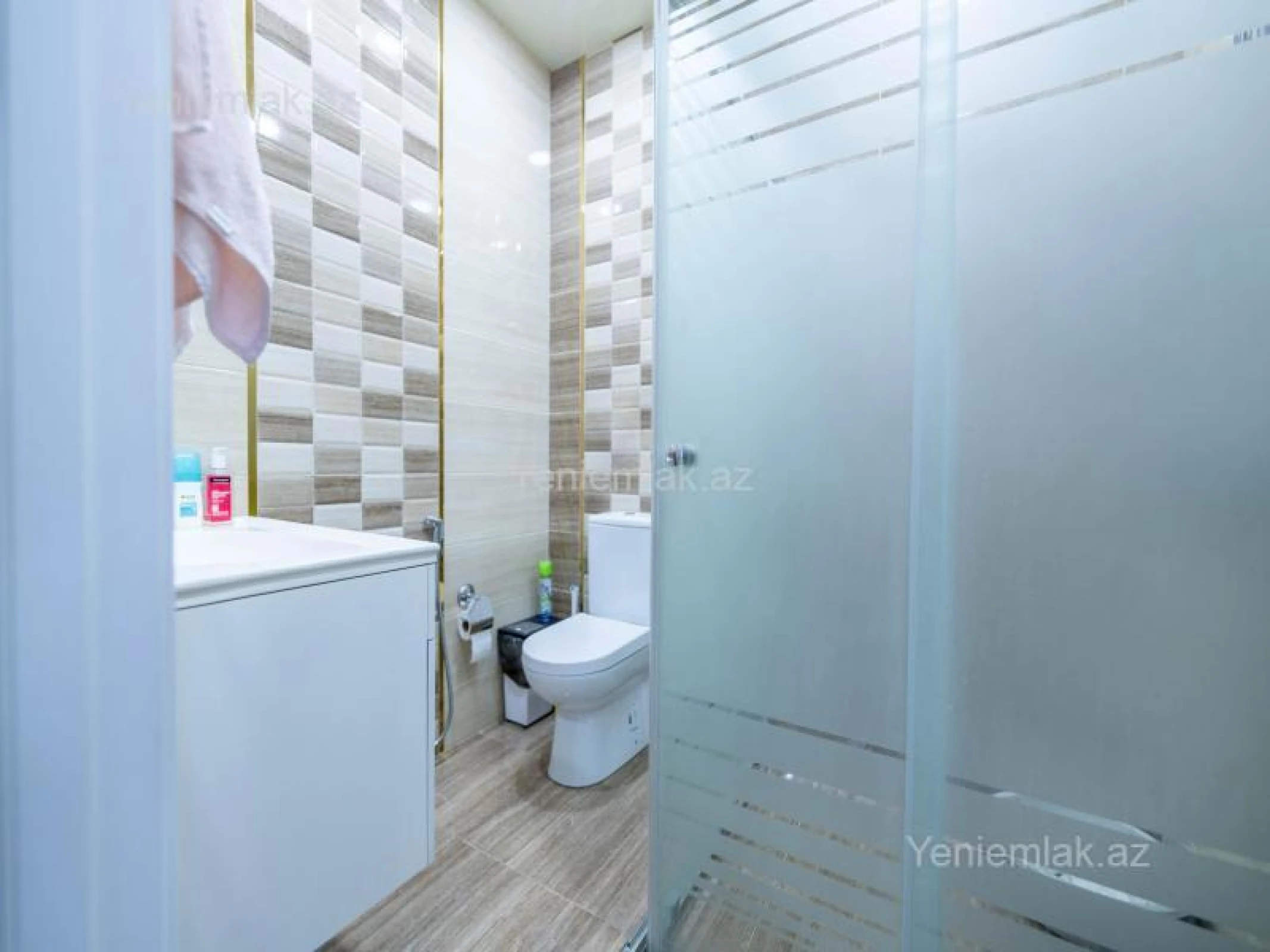 Satılır 3 otaqlı yeni tikili 98 m²