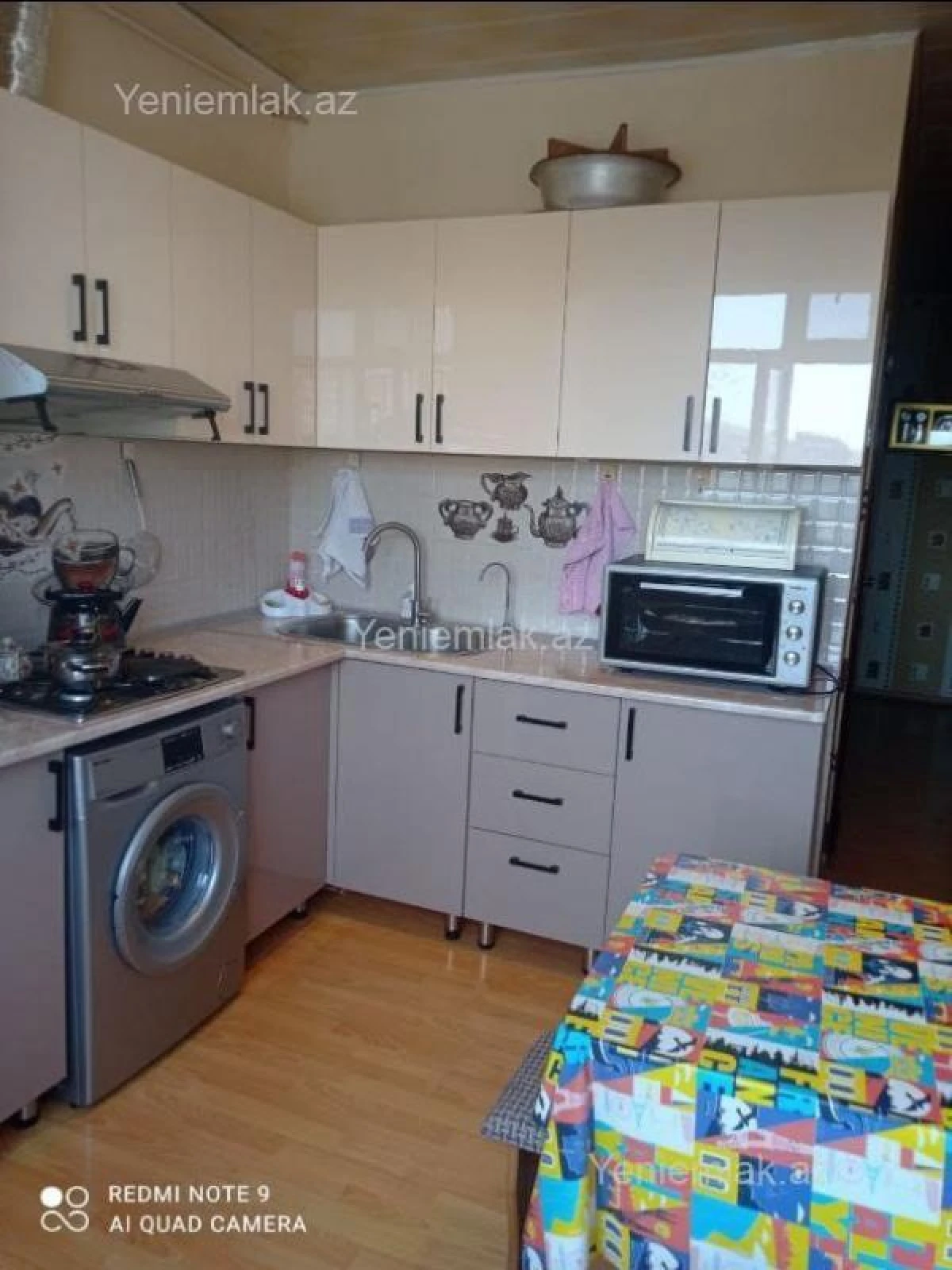 Satılır 3 otaqlı köhnə tikili 80 m²