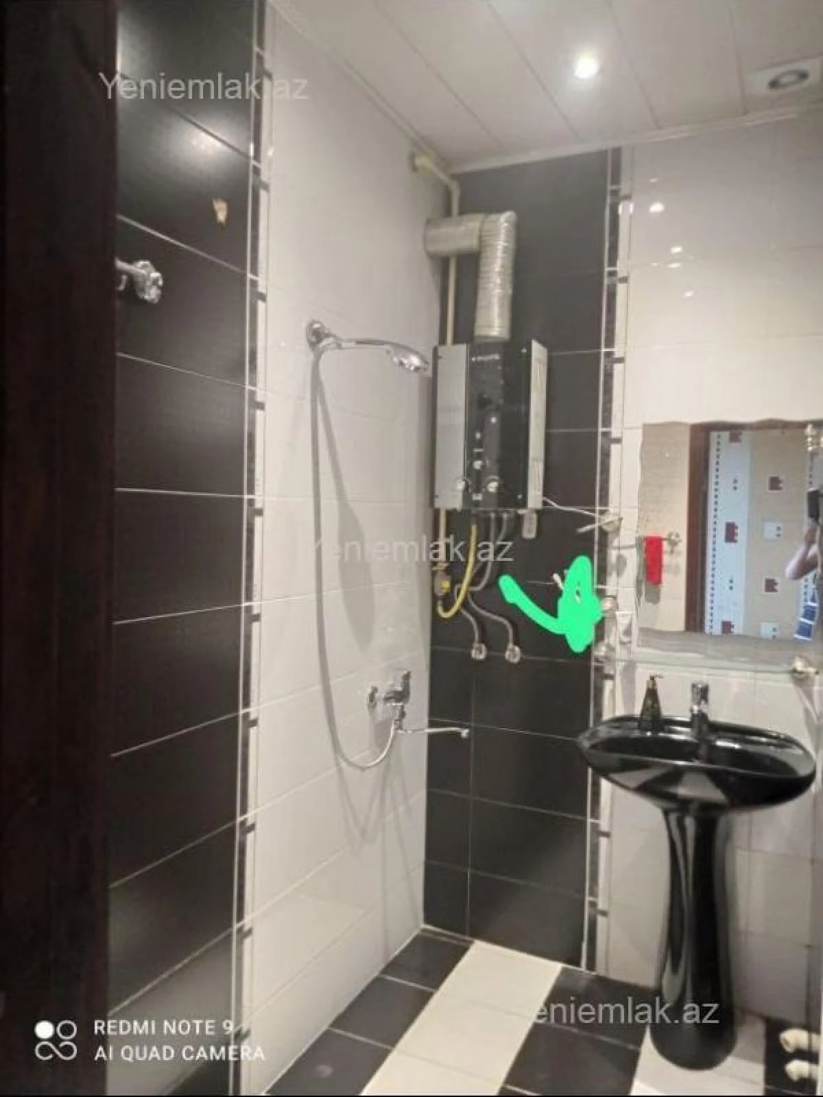 Satılır 3 otaqlı köhnə tikili 80 m²