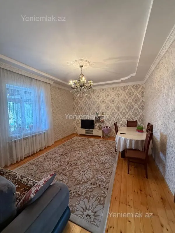 Satılır 3 otaqlı həyət evi 100 m²
