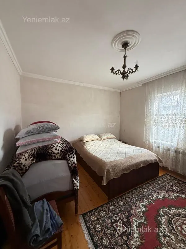 Satılır 3 otaqlı həyət evi 100 m²