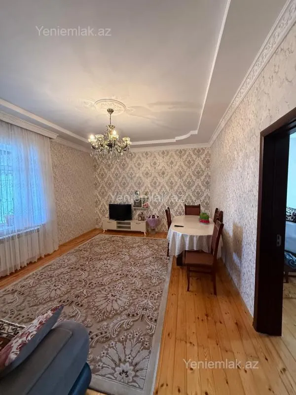 Satılır 3 otaqlı həyət evi 100 m²