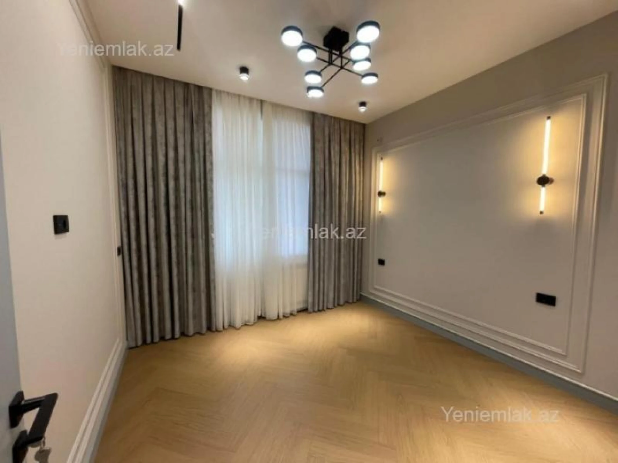 Satılır 3 otaqlı yeni tikili 82 m²