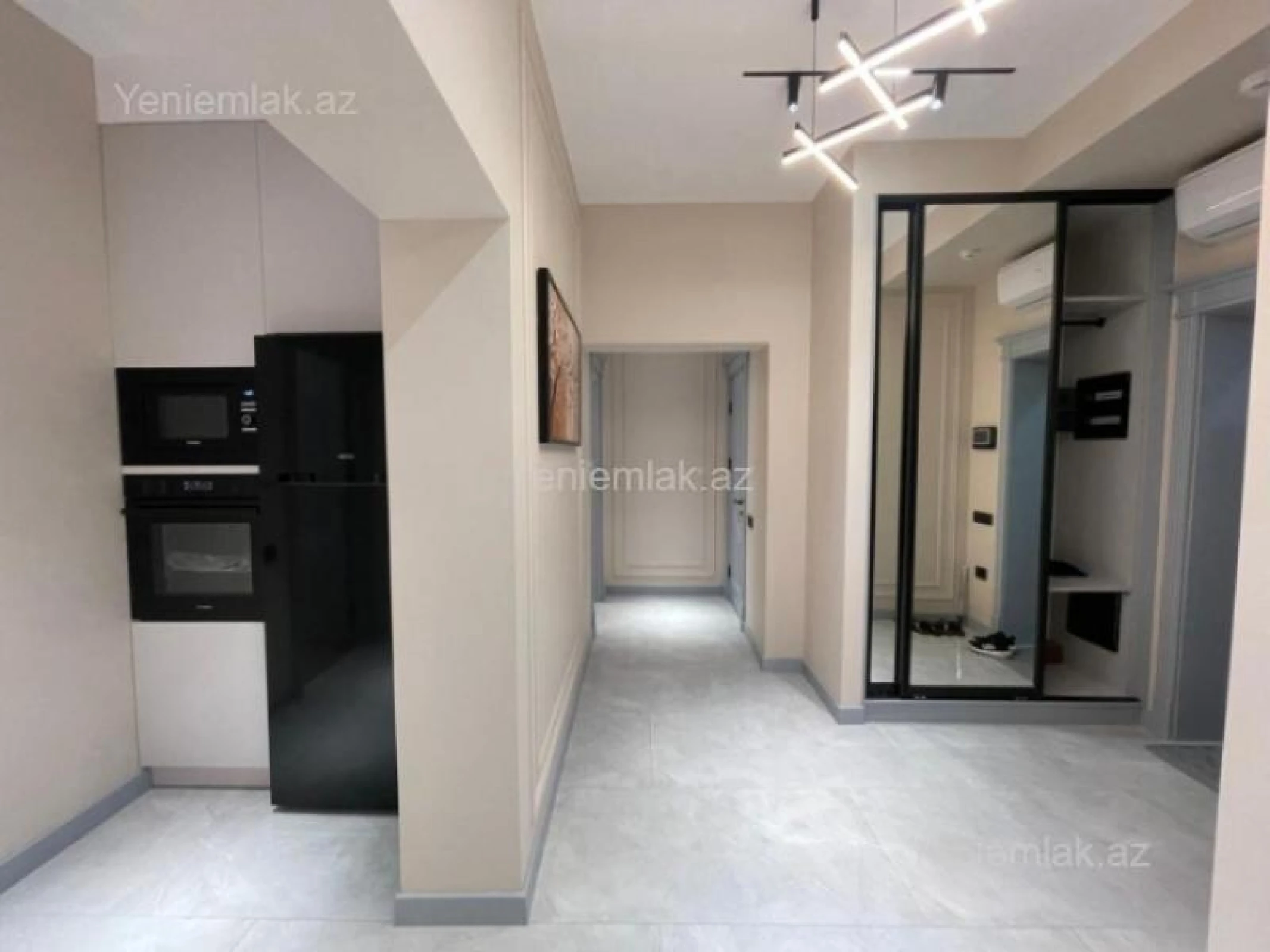 Satılır 3 otaqlı yeni tikili 82 m²