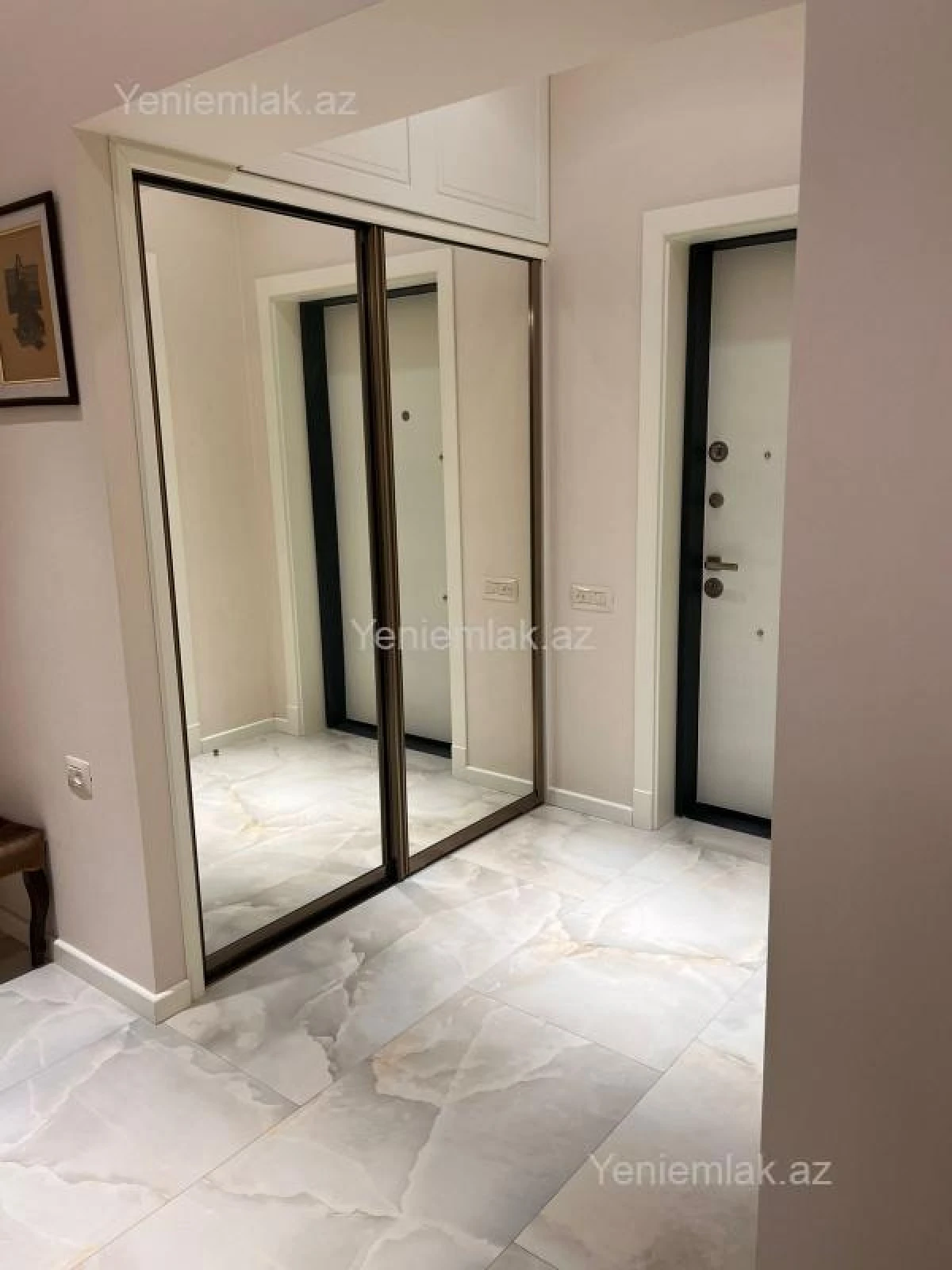 Satılır 3 otaqlı yeni tikili 95 m²