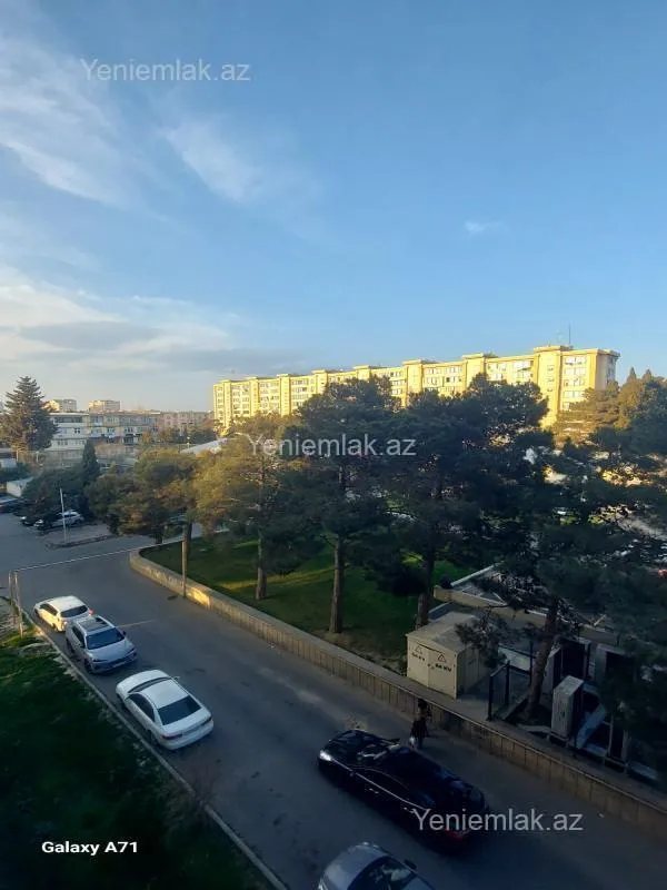 Satılır 3 otaqlı köhnə tikili 80 m²