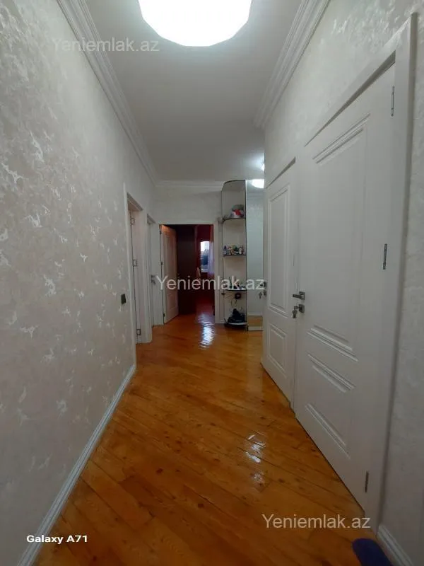 Satılır 3 otaqlı köhnə tikili 80 m²