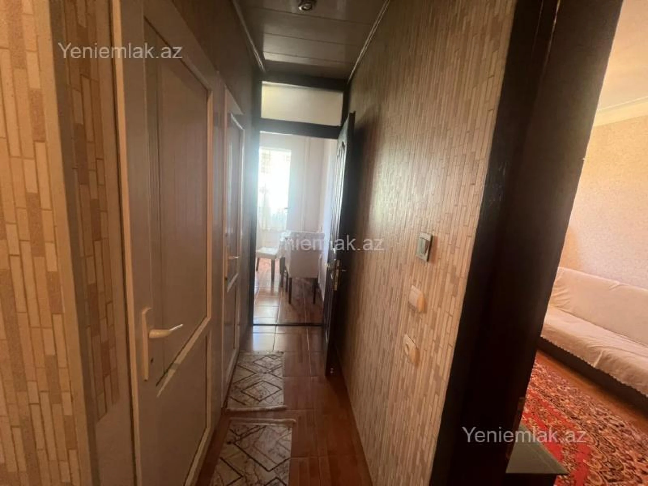 Satılır 2 otaqlı köhnə tikili 65 m²