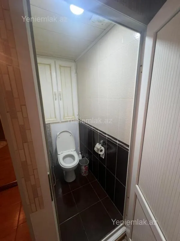 Satılır 2 otaqlı köhnə tikili 65 m²