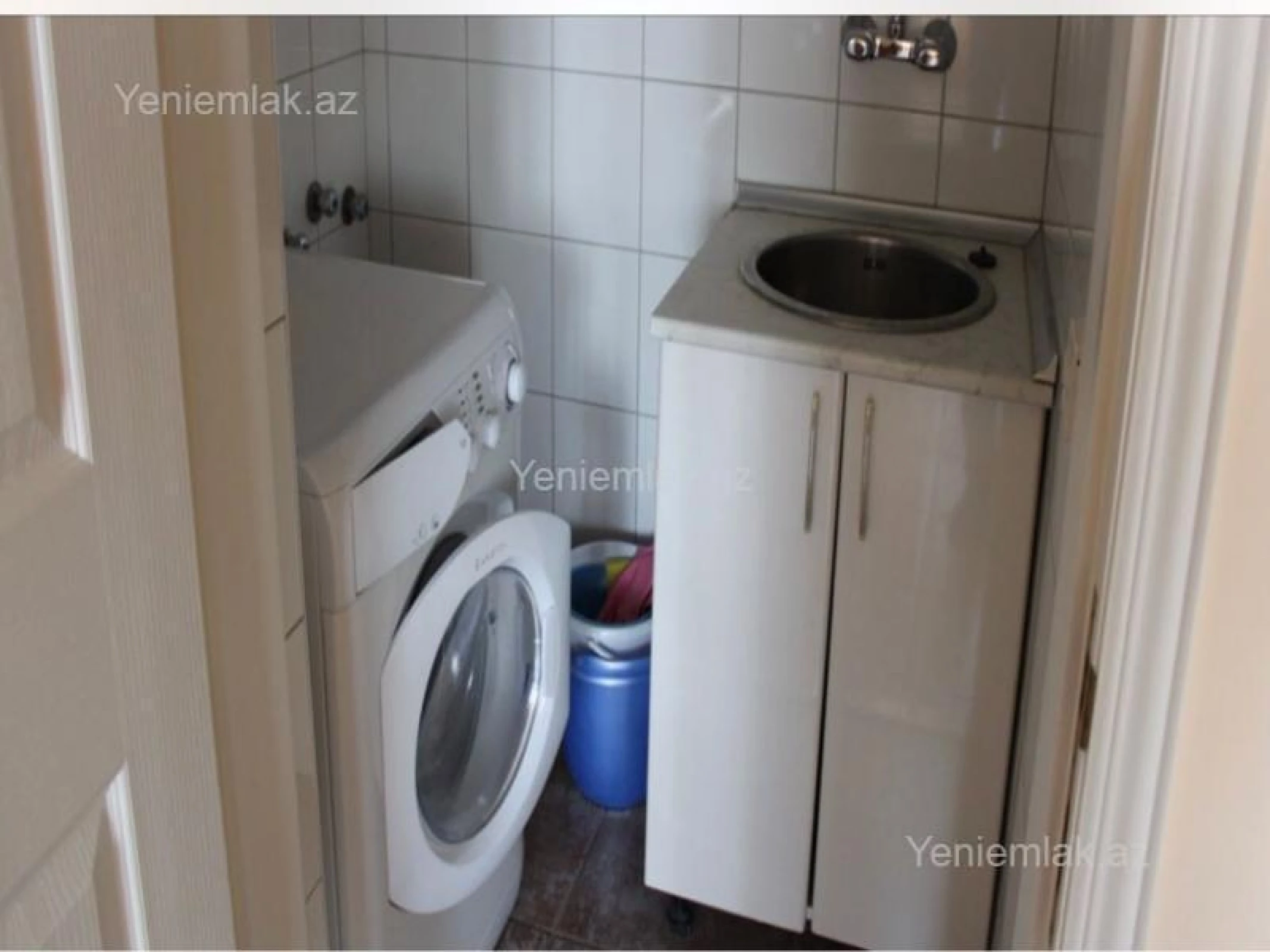 Satılır 3 otaqlı köhnə tikili 120 m²