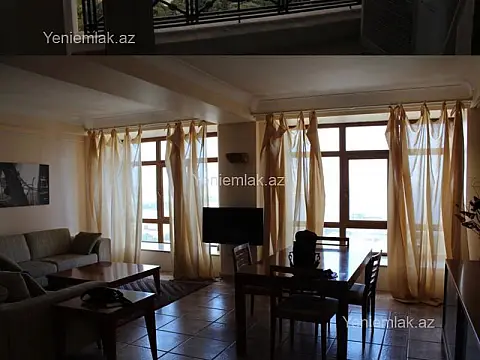 Satılır 3 otaqlı köhnə tikili 120 m²