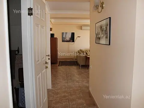 Satılır 3 otaqlı köhnə tikili 120 m²