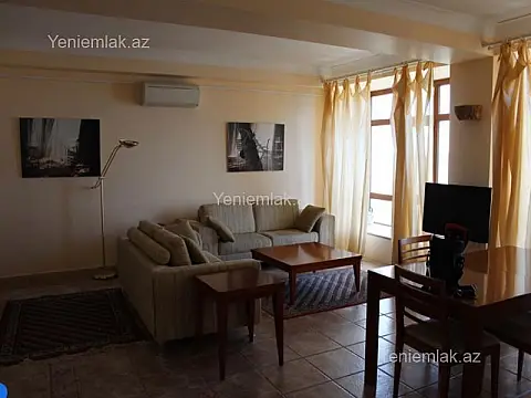 Satılır 3 otaqlı köhnə tikili 120 m²