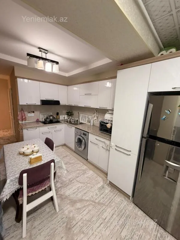 Satılır 3 otaqlı köhnə tikili 80 m²