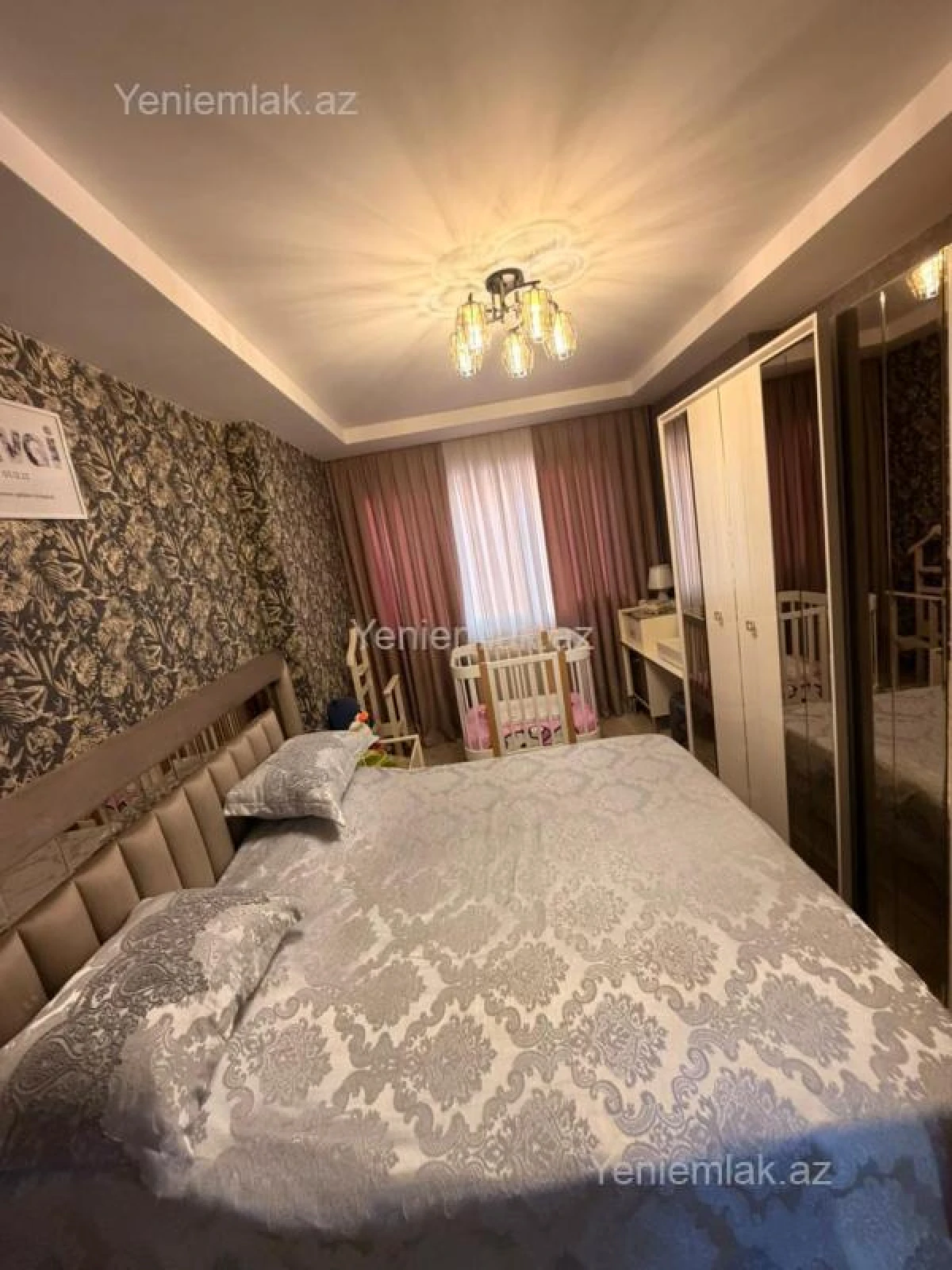 Satılır 3 otaqlı köhnə tikili 80 m²