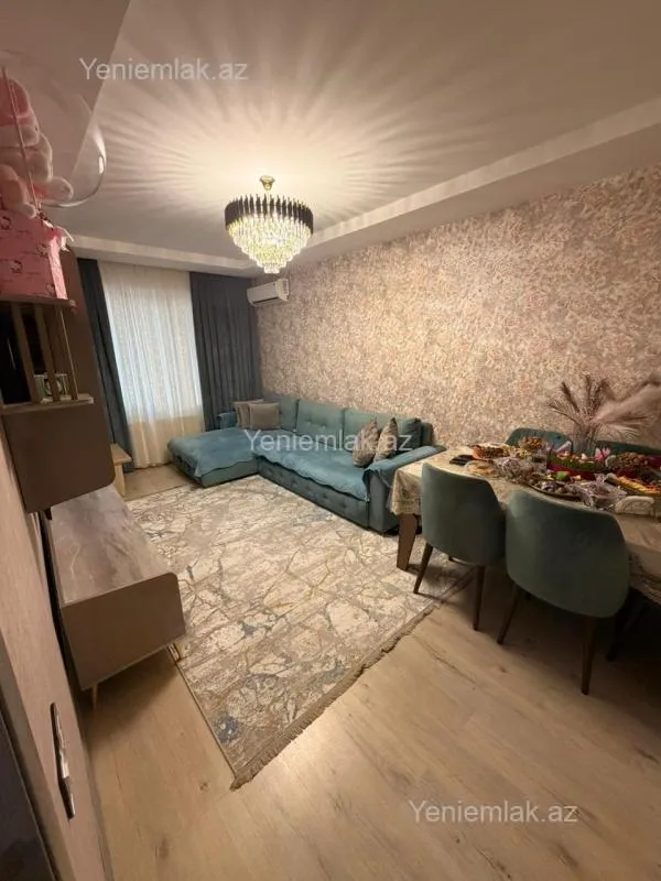 Satılır 3 otaqlı köhnə tikili 80 m²