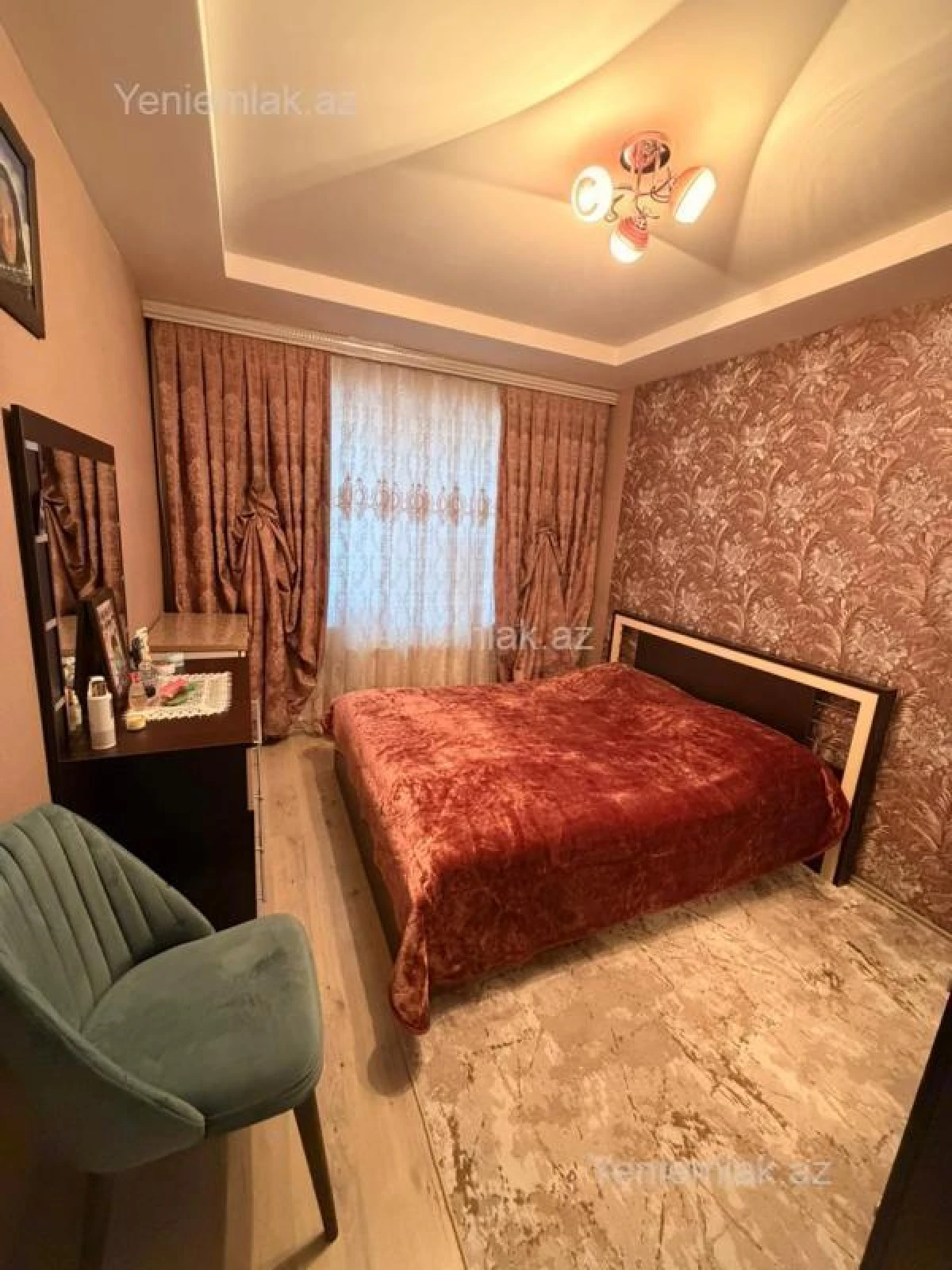 Satılır 3 otaqlı köhnə tikili 80 m²