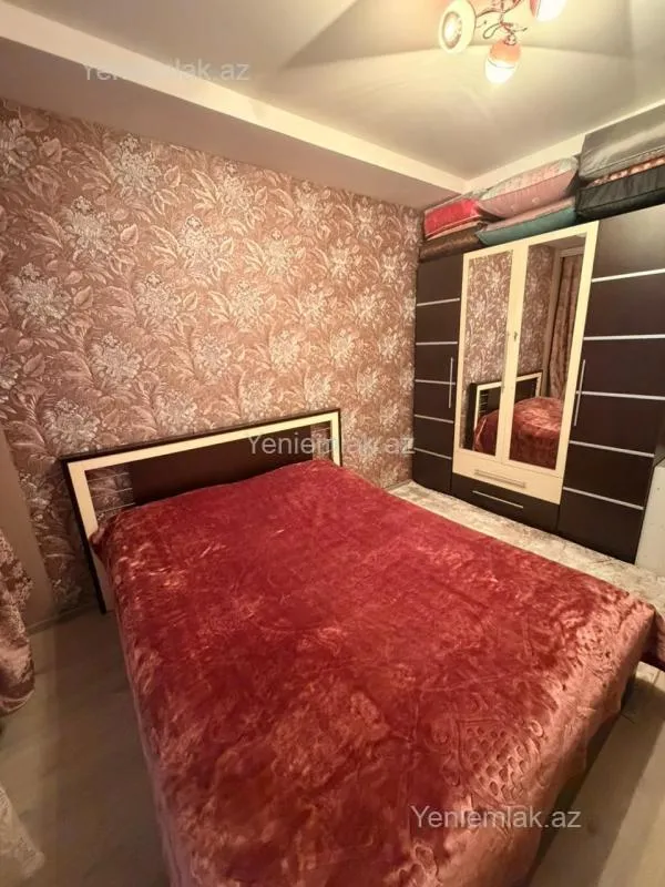 Satılır 3 otaqlı köhnə tikili 80 m²
