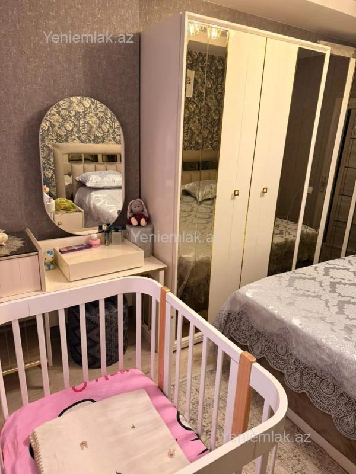 Satılır 3 otaqlı köhnə tikili 80 m²