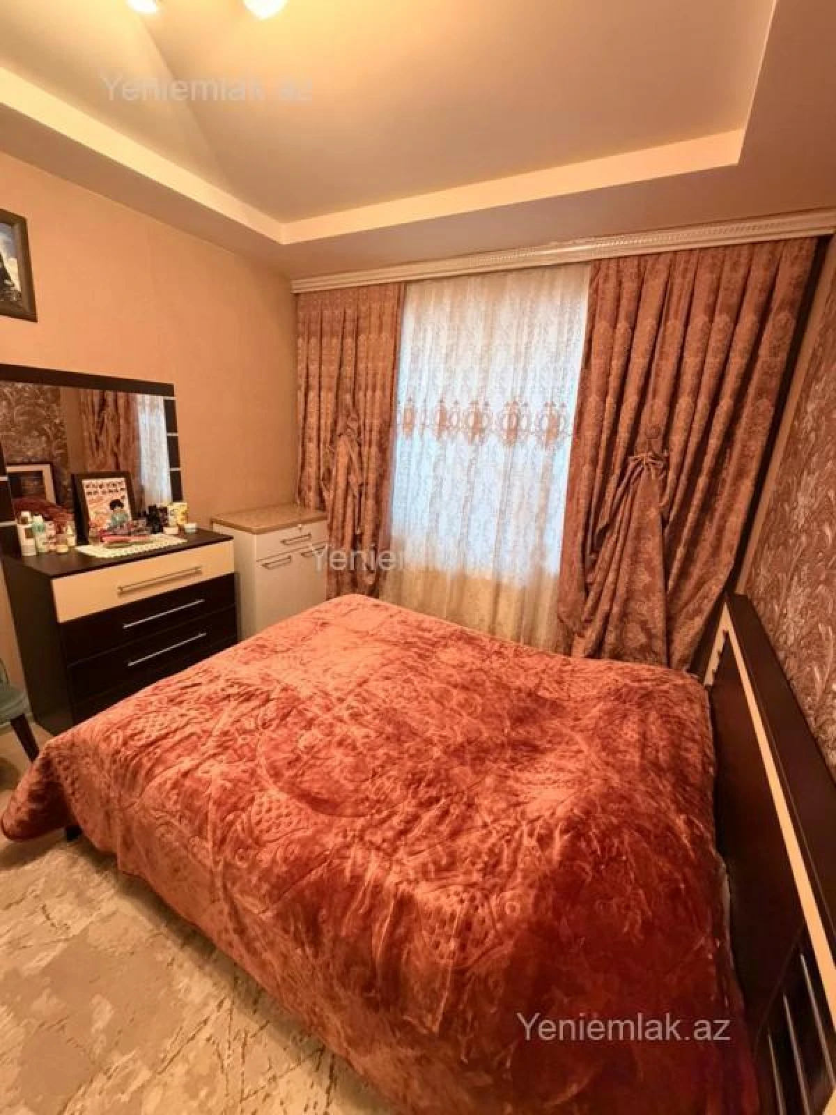 Satılır 3 otaqlı köhnə tikili 80 m²
