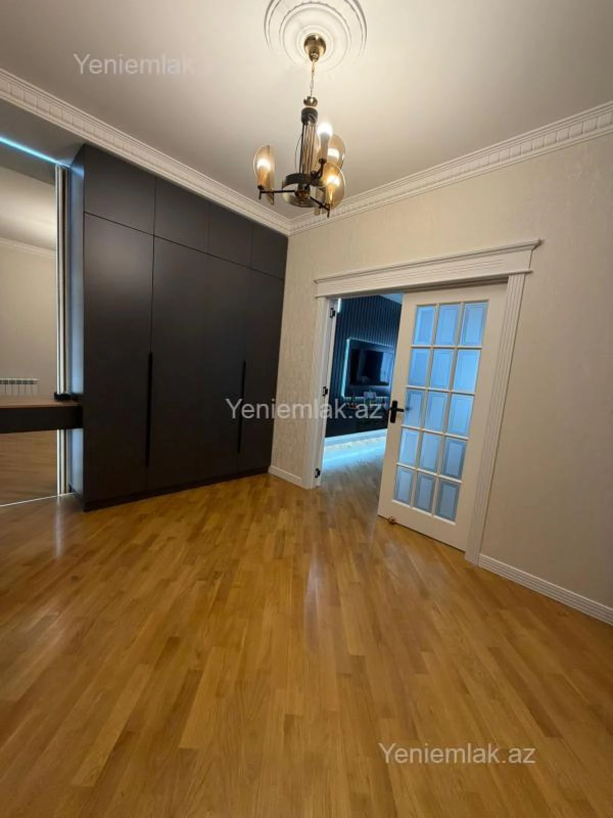 Satılır 2 otaqlı yeni tikili 110 m²