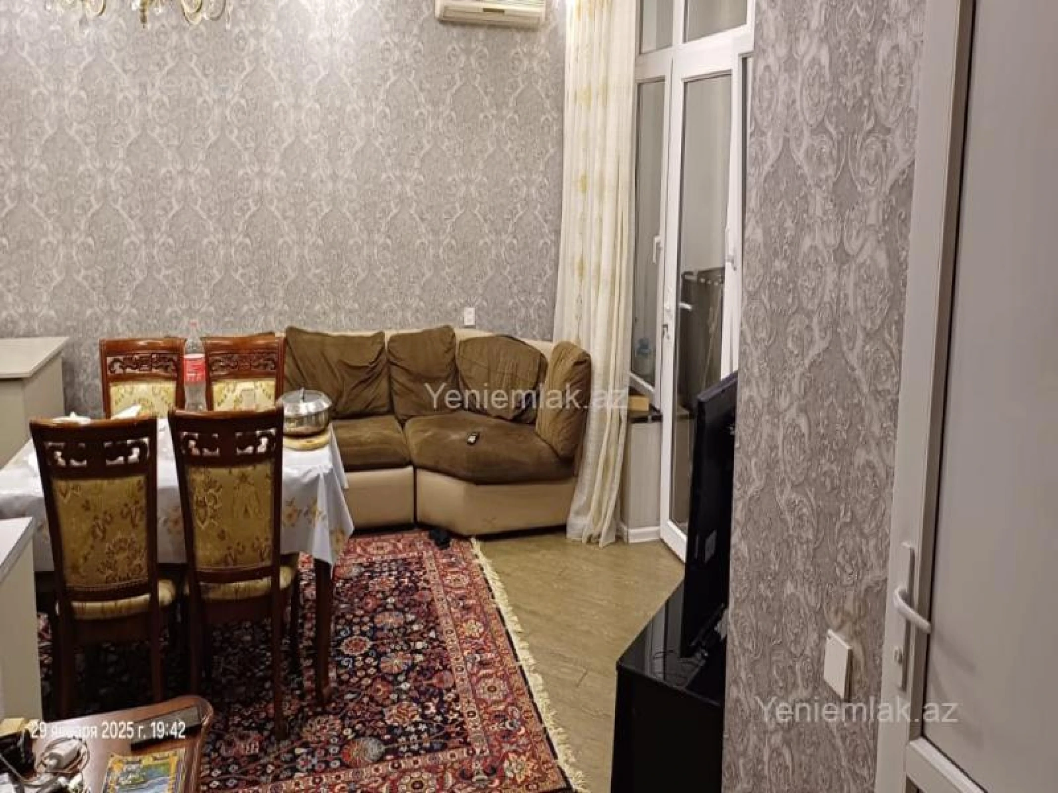 Satılır 8 otaqlı həyət evi 142 m²