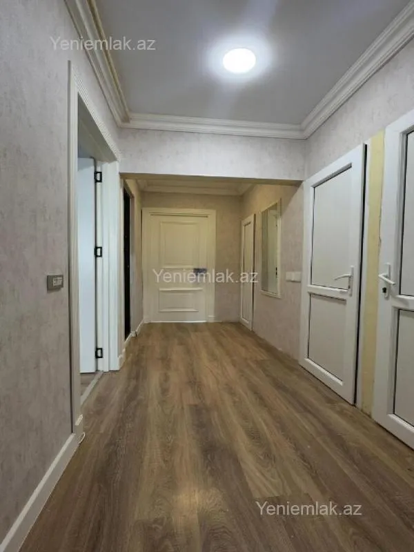 Satılır 2 otaqlı köhnə tikili 65 m²