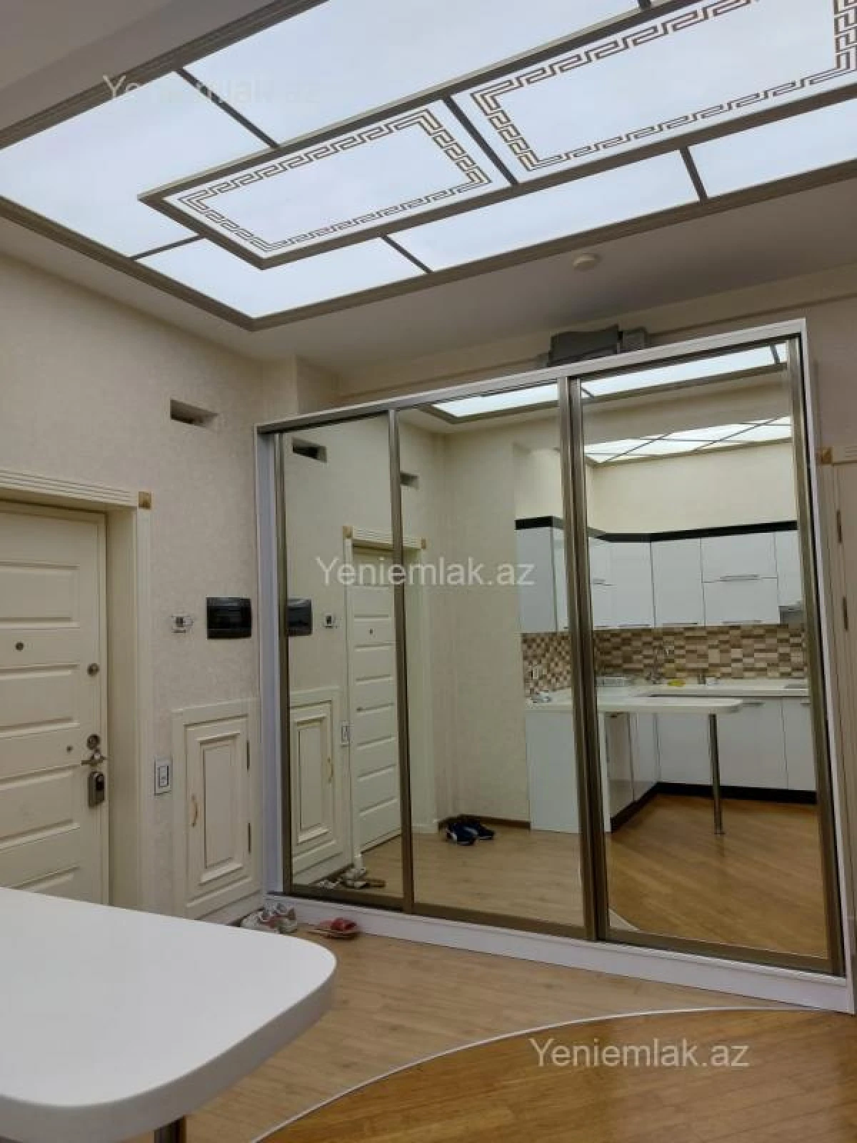 Satılır 2 otaqlı yeni tikili 84 m²