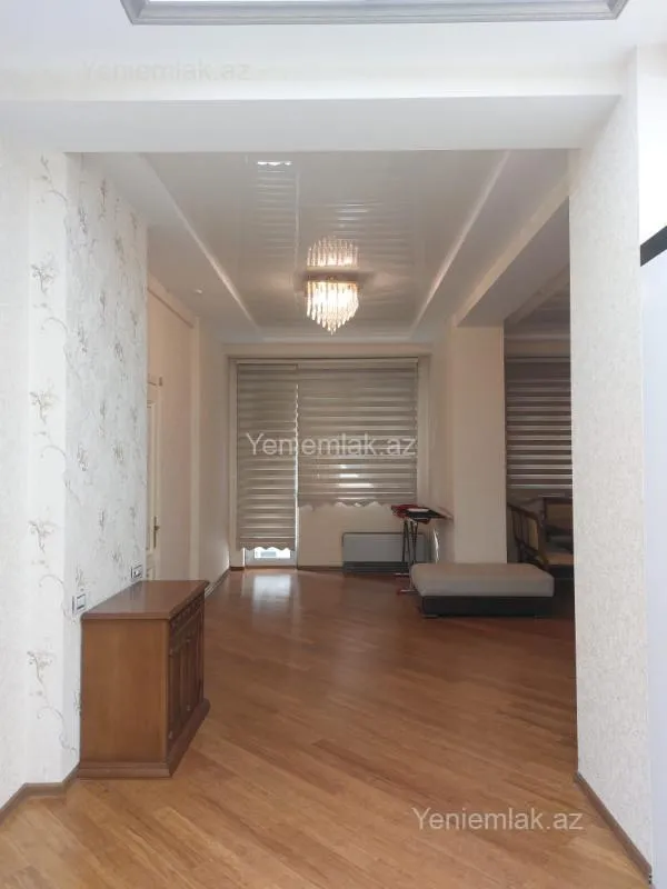 Satılır 2 otaqlı yeni tikili 84 m²