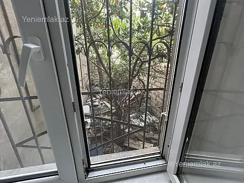 Satılır 5 otaqlı həyət evi 100 m²