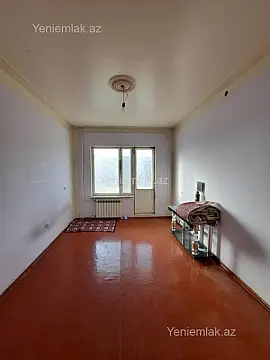 Satılır 4 otaqlı köhnə tikili 110 m²
