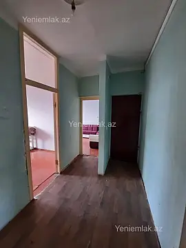 Satılır 4 otaqlı köhnə tikili 110 m²