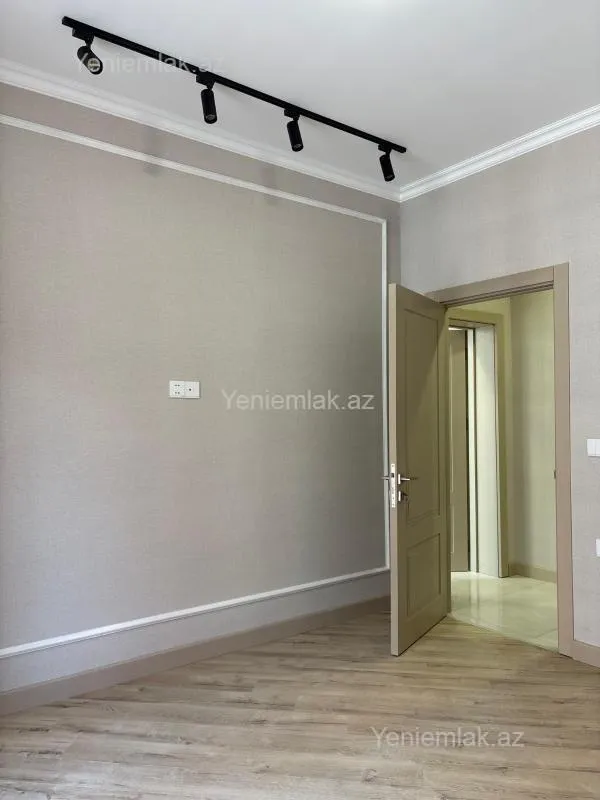 Satılır 2 otaqlı yeni tikili 61 m²