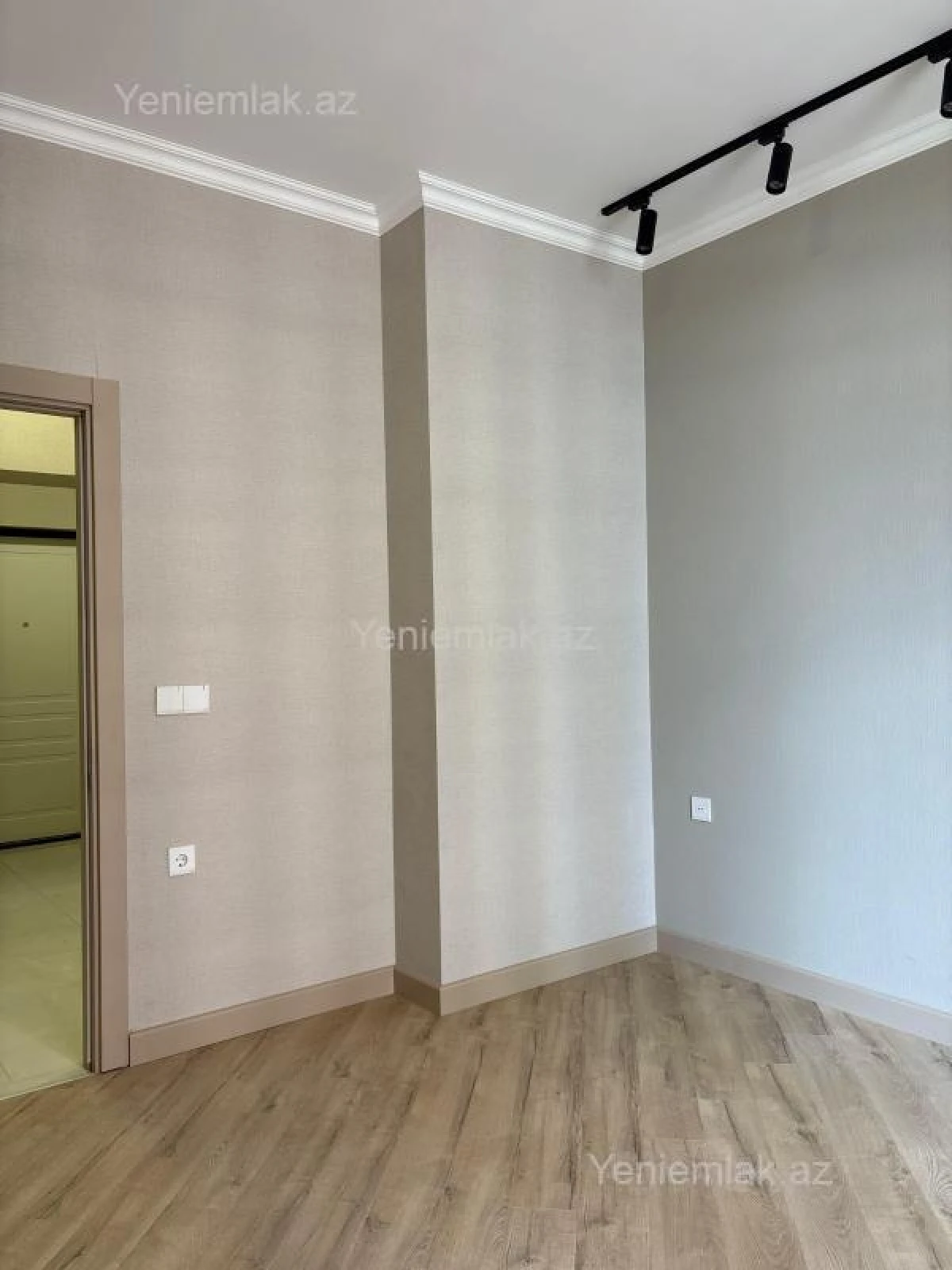 Satılır 2 otaqlı yeni tikili 61 m²