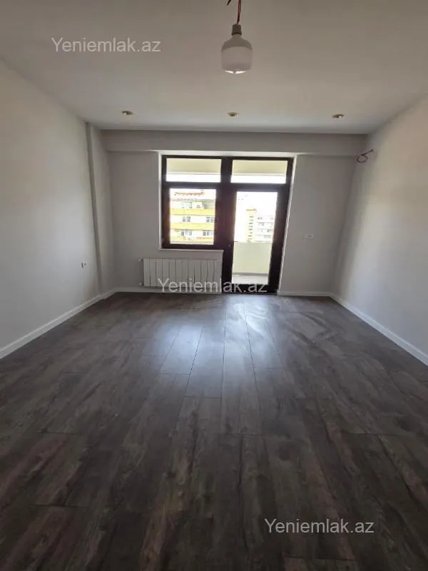 Satılır 2 otaqlı yeni tikili 72 m²
