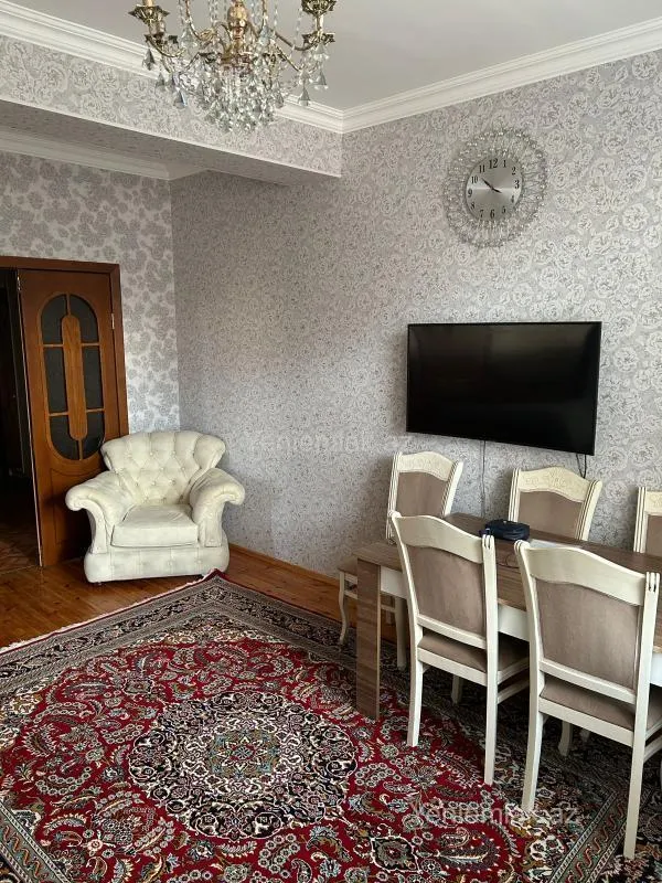 Satılır 2 otaqlı yeni tikili 75 m²